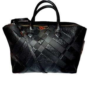 Burberry | Dewsbury Convertible Tote Check Embossed Black Leather Medium